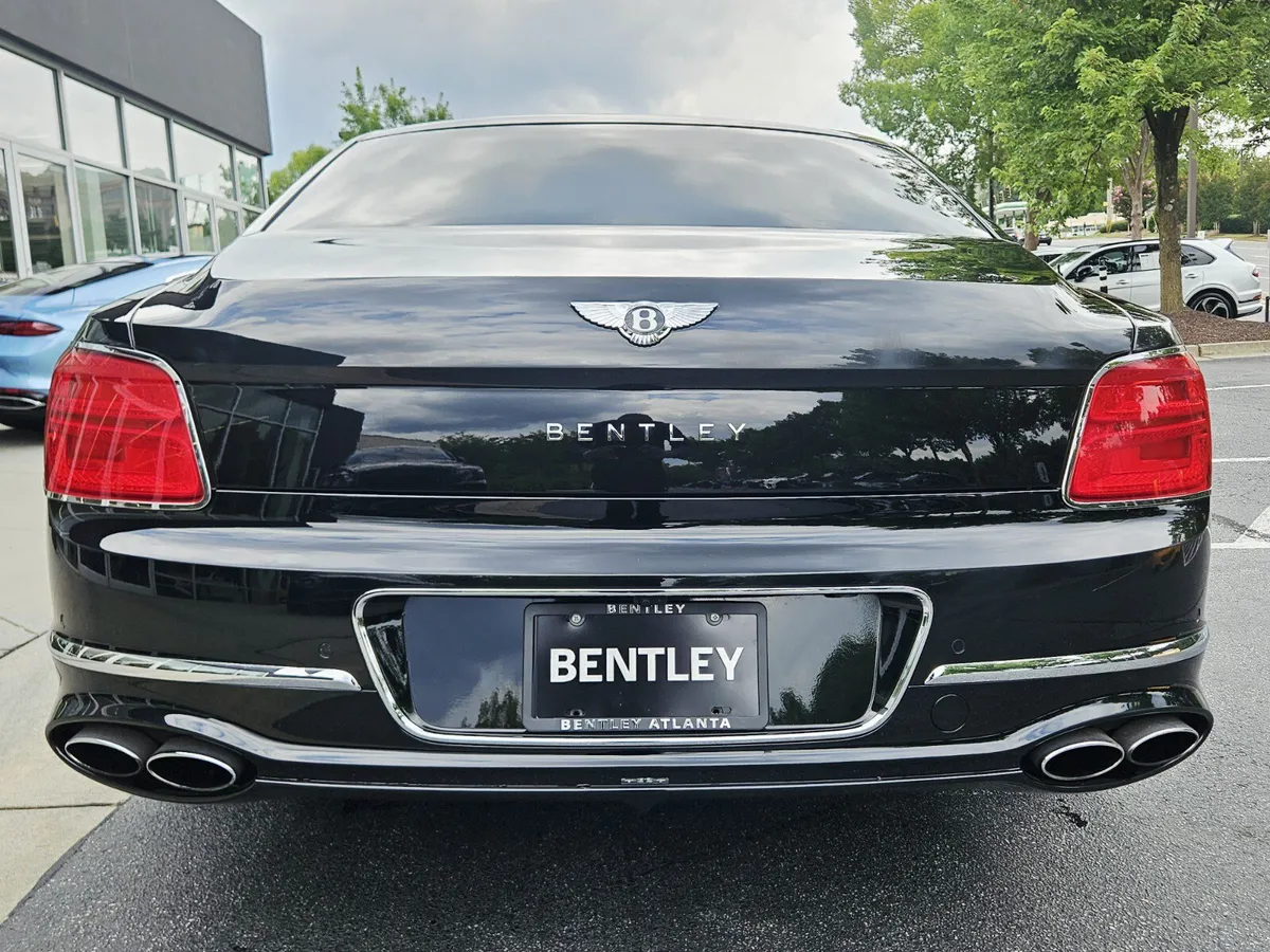 2022 Bentley Flying Spur V8 thumbnail 9