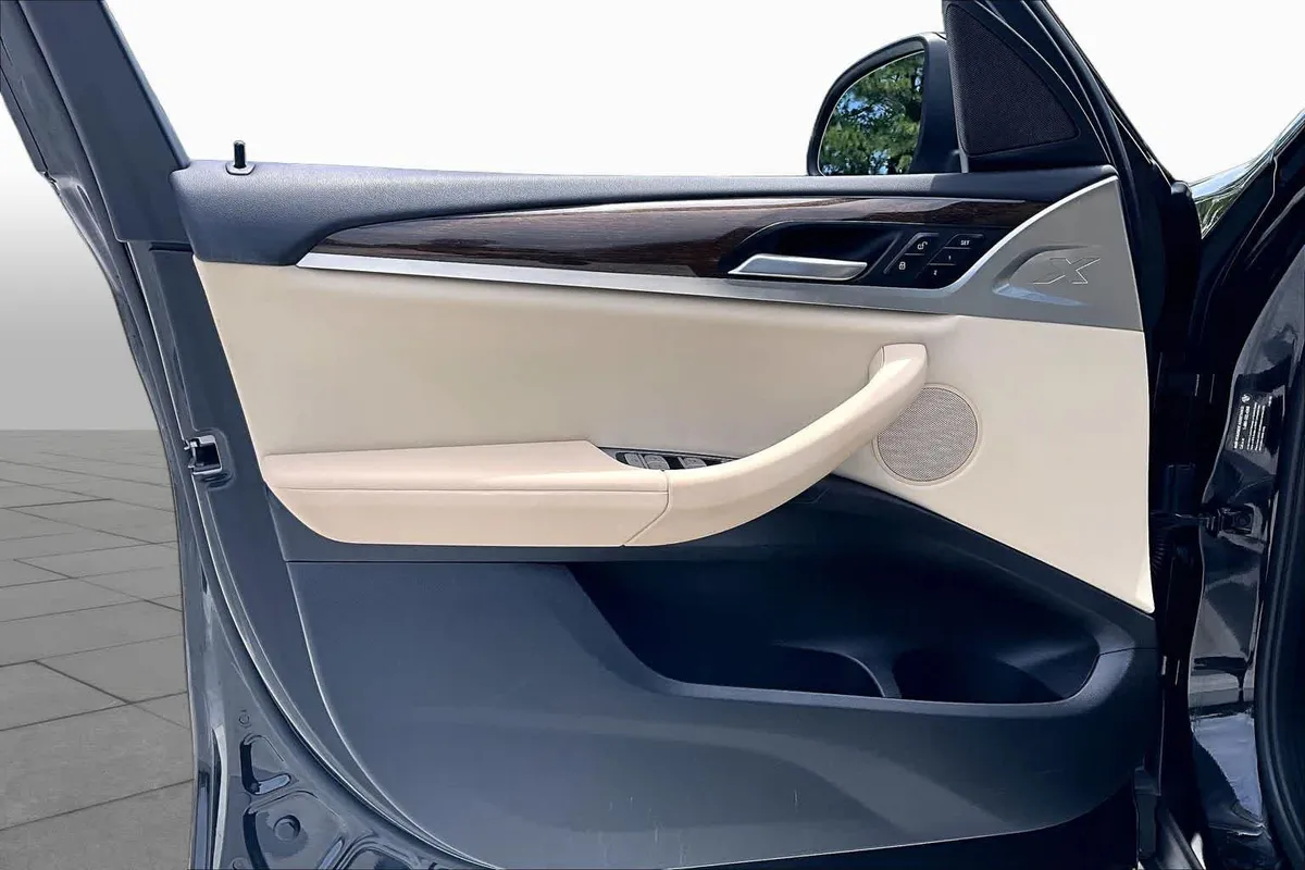 2022 BMW X3 sDrive30i sDrive30i thumbnail 29