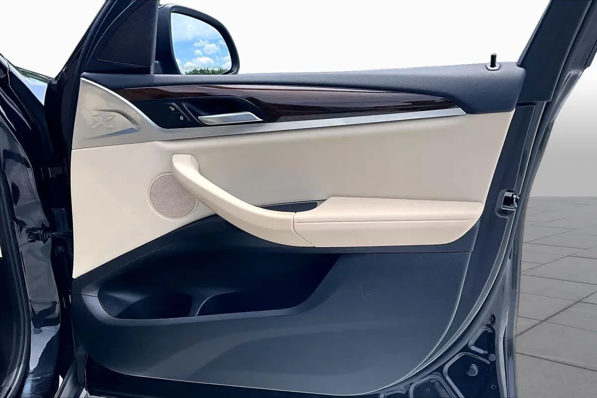2022 BMW X3 sDrive30i sDrive30i thumbnail 30