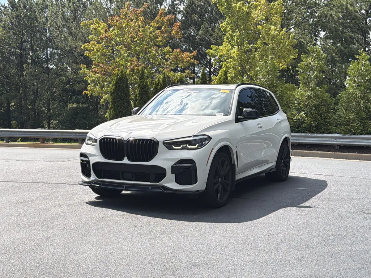 2022 BMW X5 M50i thumbnail 12