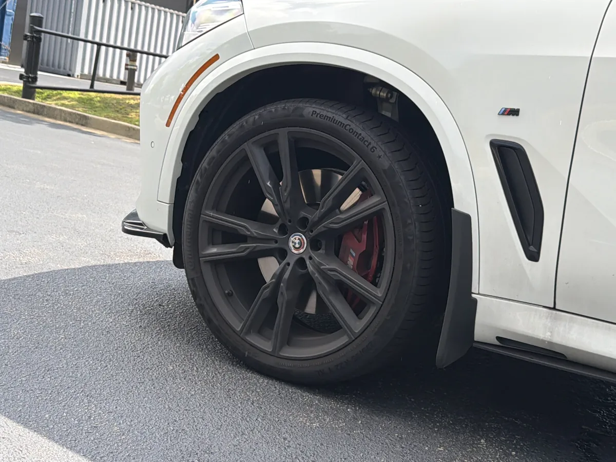 2022 BMW X5 M50i thumbnail 16