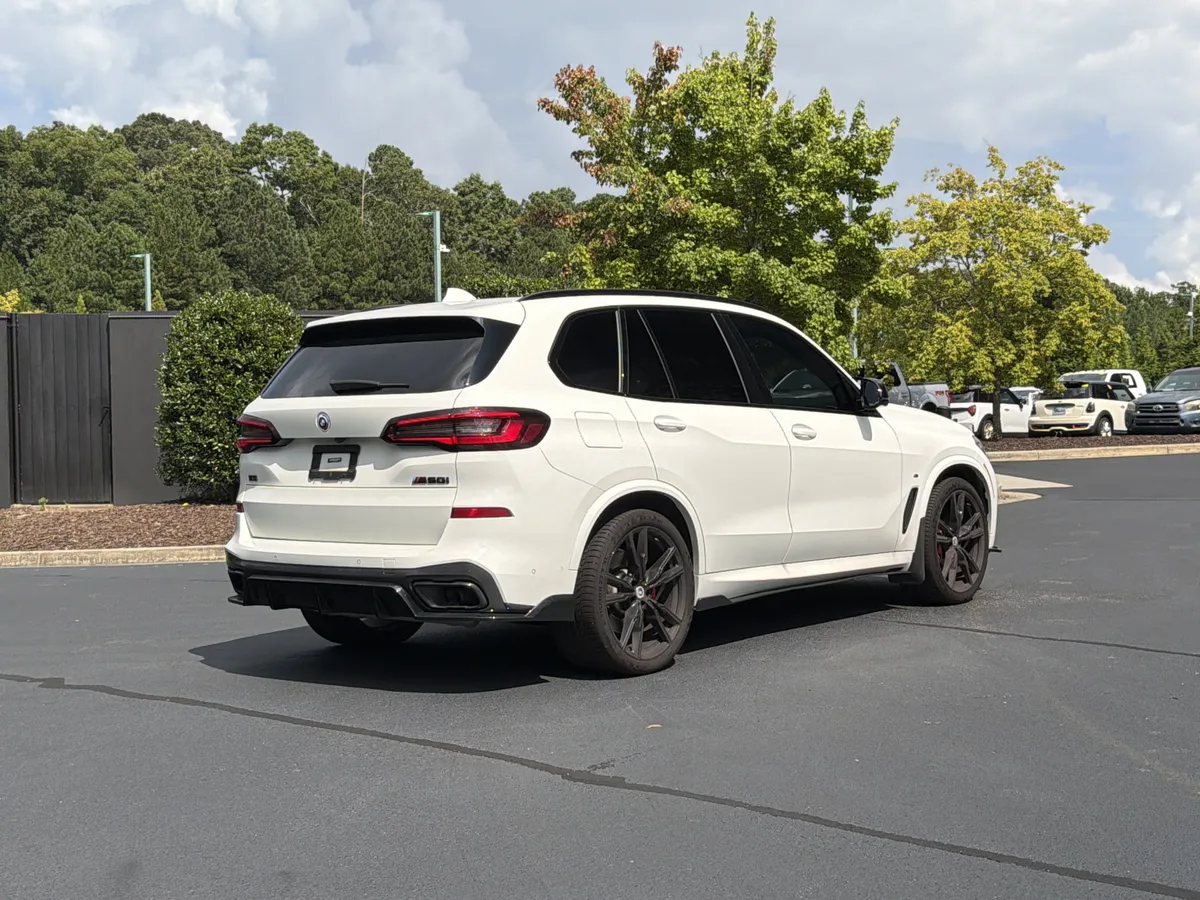 2022 BMW X5 M50i thumbnail 2