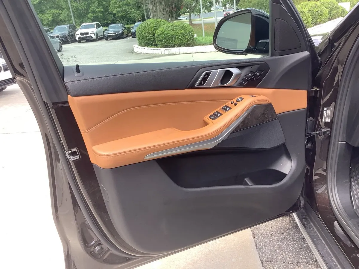 2022 BMW X5 sDrive40i thumbnail 16