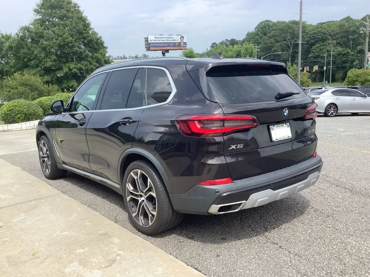 2022 BMW X5 sDrive40i thumbnail 6