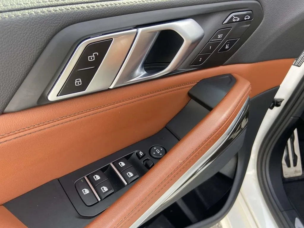 2022 BMW X6 xDrive40i thumbnail 18