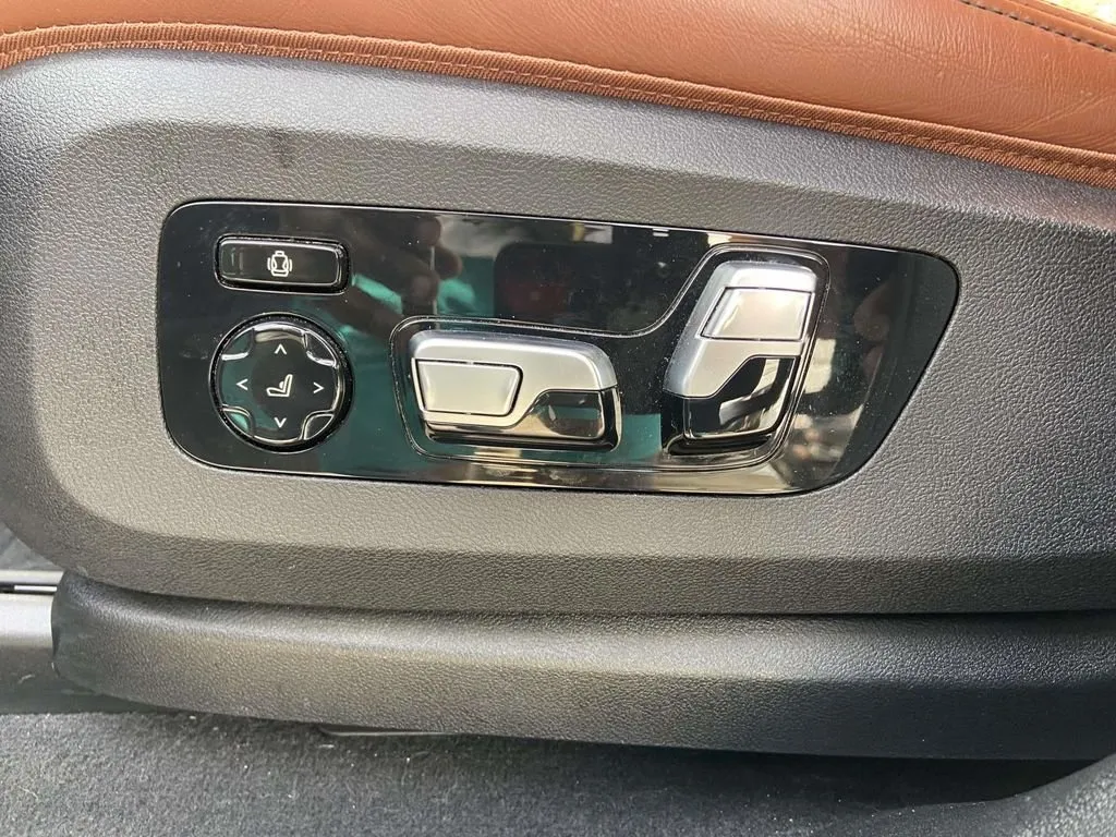 2022 BMW X6 xDrive40i thumbnail 19