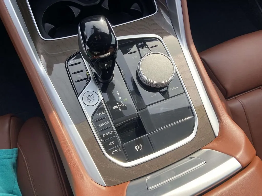 2022 BMW X6 xDrive40i thumbnail 31