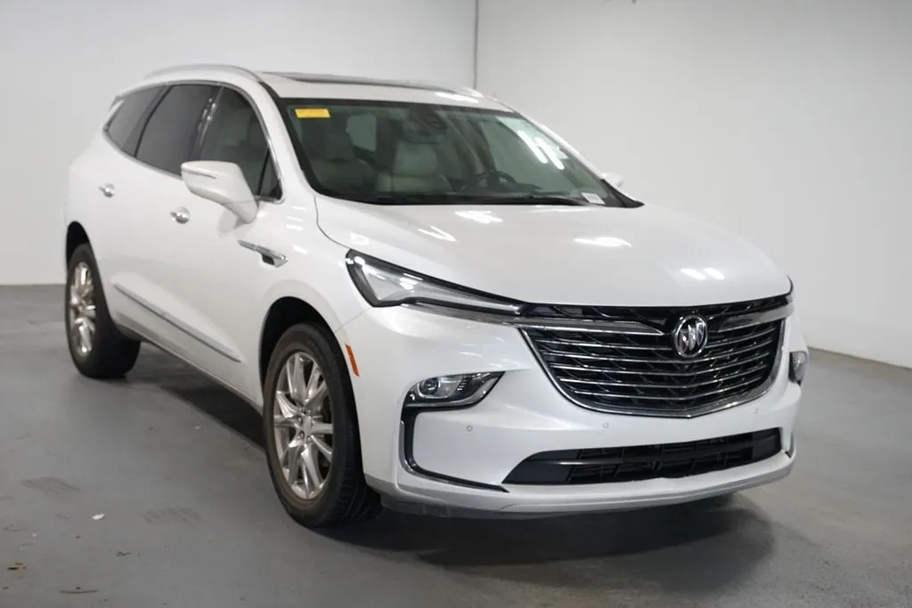 2022 Buick Enclave Premium Group thumbnail 3