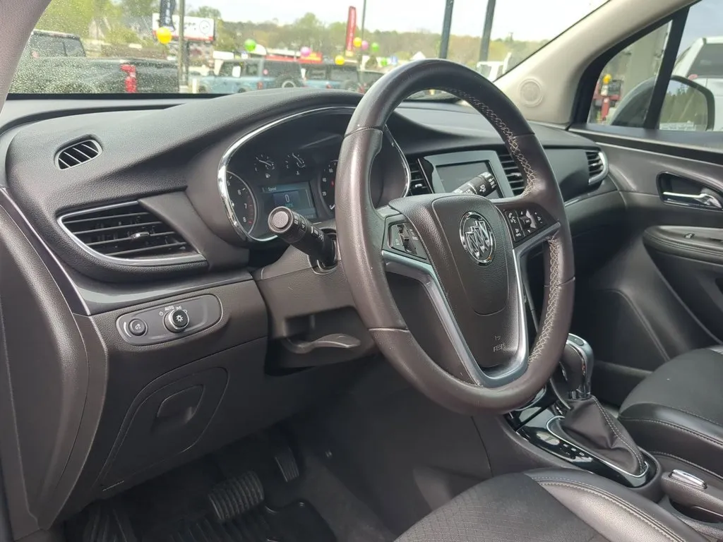 2022 Buick Encore Preferred thumbnail 13