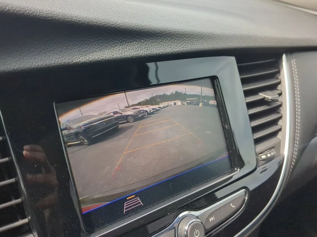2022 Buick Encore Preferred thumbnail 16