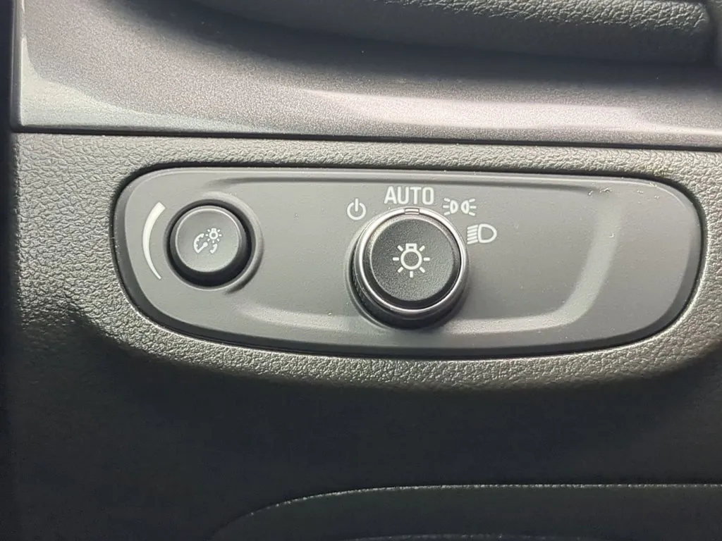 2022 Buick Encore Preferred thumbnail 20