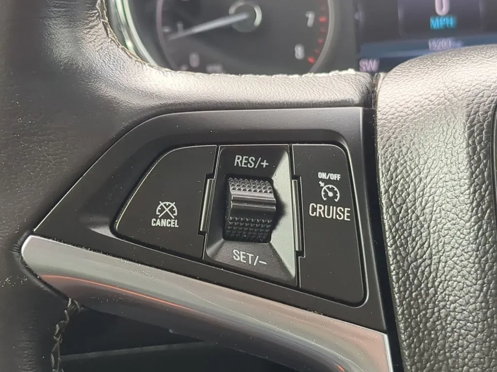 2022 Buick Encore Preferred thumbnail 21