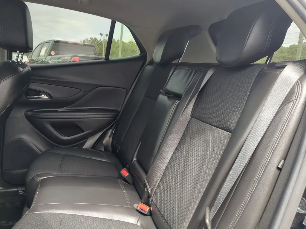 2022 Buick Encore Preferred thumbnail 23