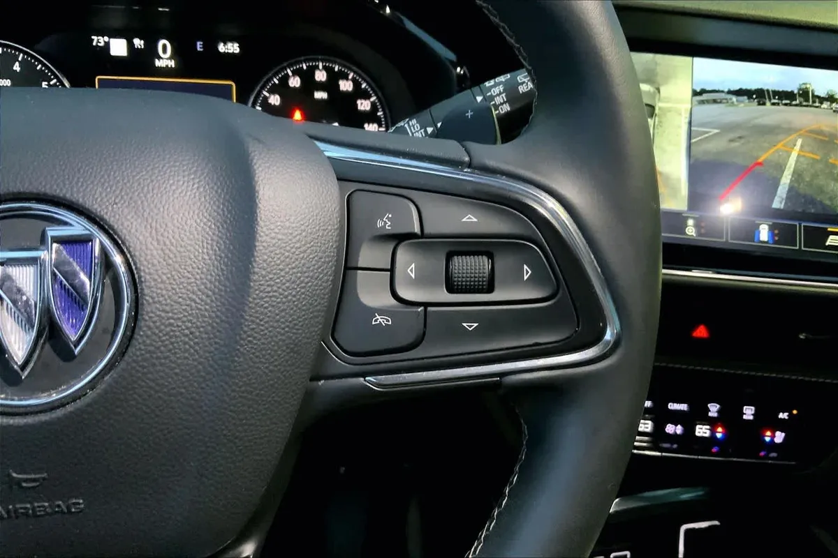 2022 Buick Envision Avenir thumbnail 24