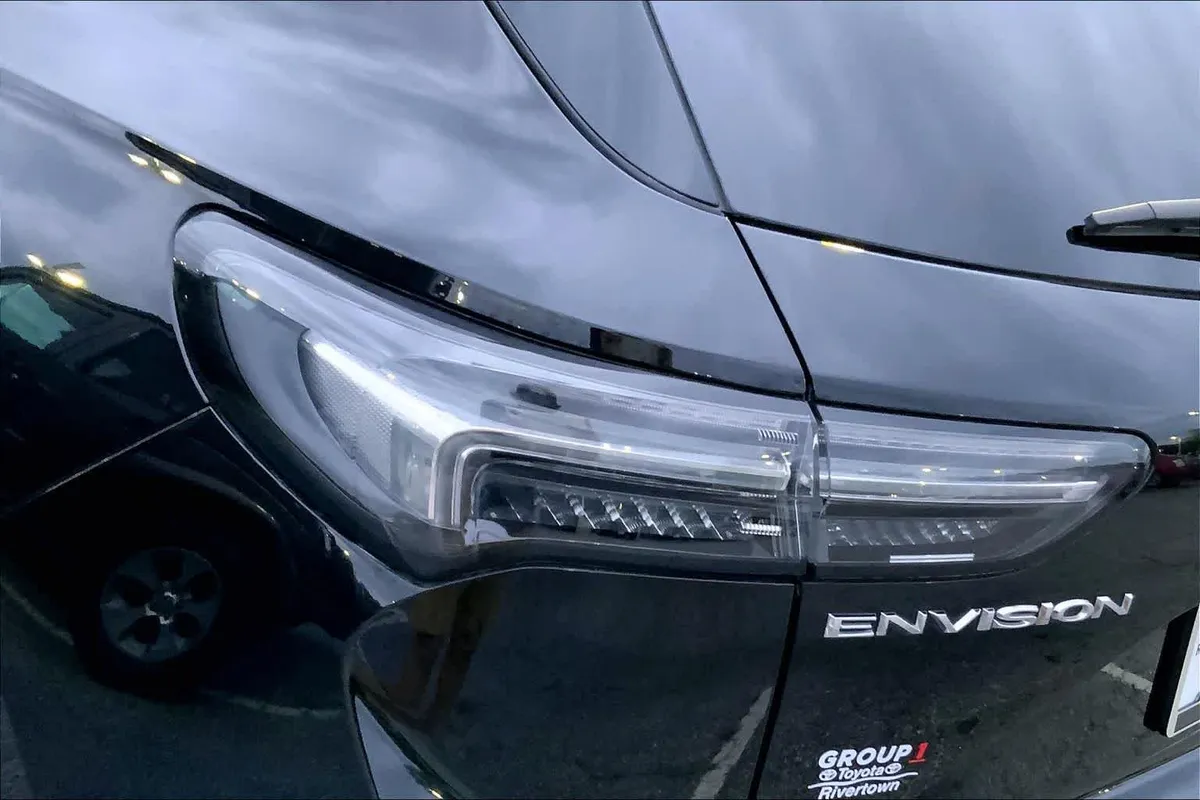 2022 Buick Envision Avenir thumbnail 27