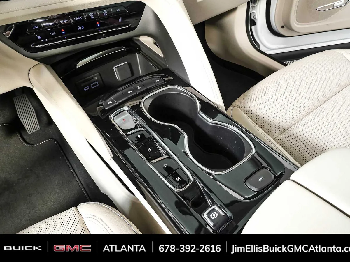 2022 Buick Envision Essence thumbnail 18