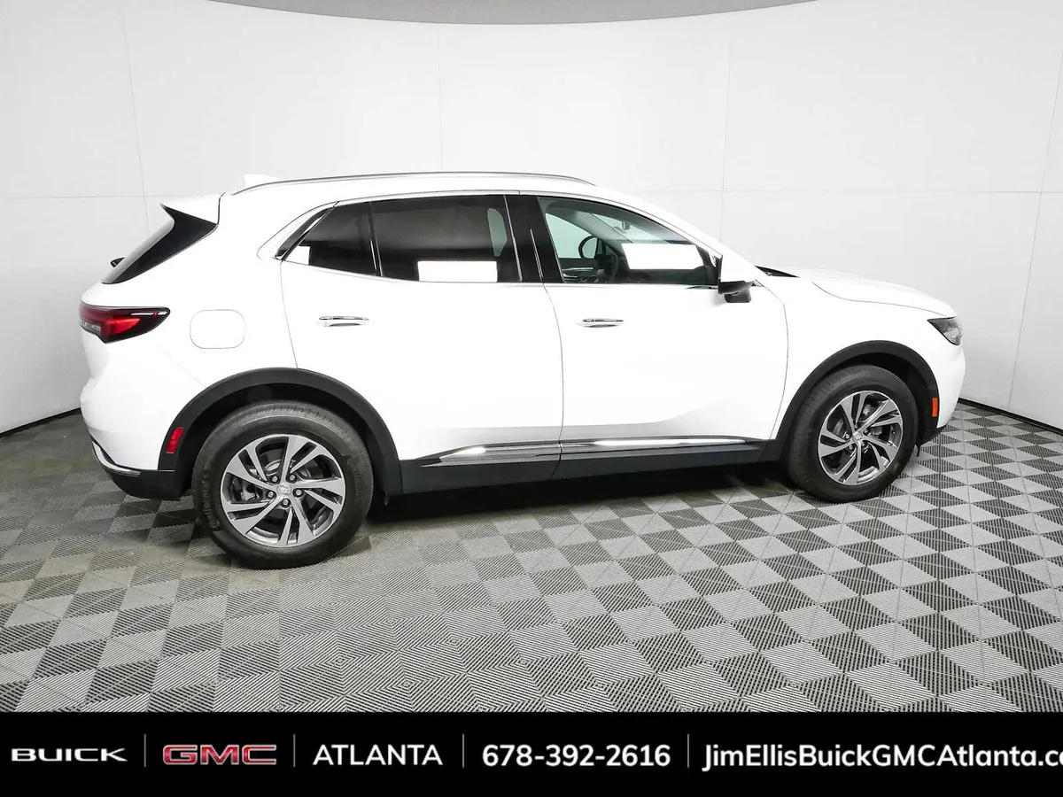 2022 Buick Envision Essence thumbnail 2