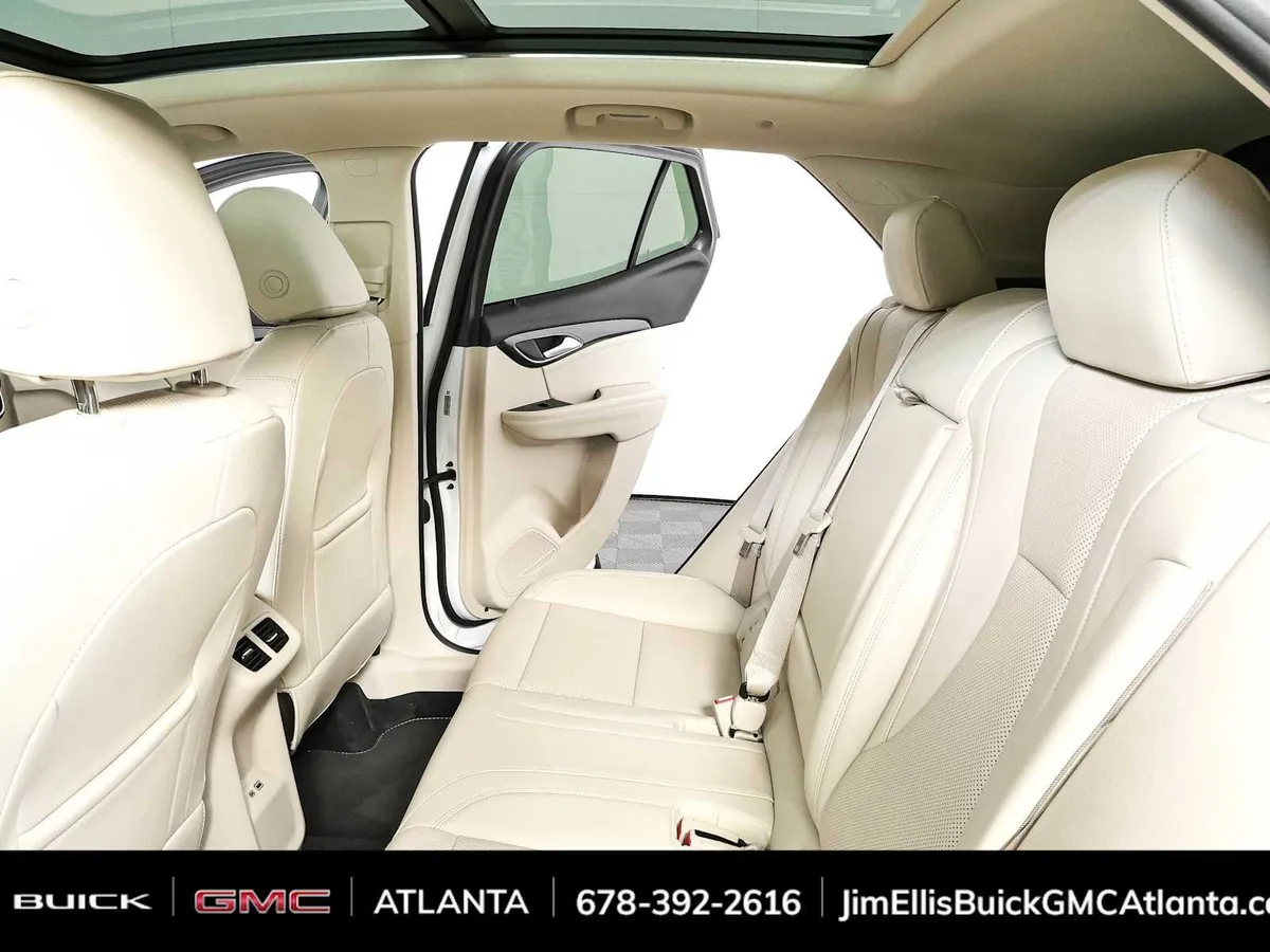 2022 Buick Envision Essence thumbnail 22