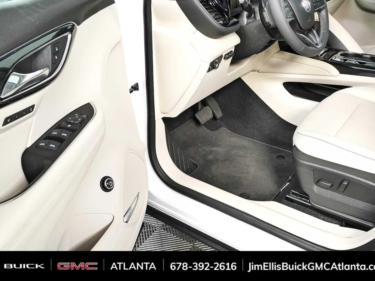 2022 Buick Envision Essence thumbnail 8