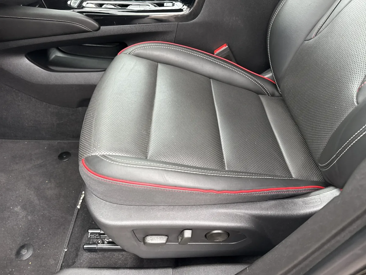 2022 Buick Envision Essence thumbnail 14