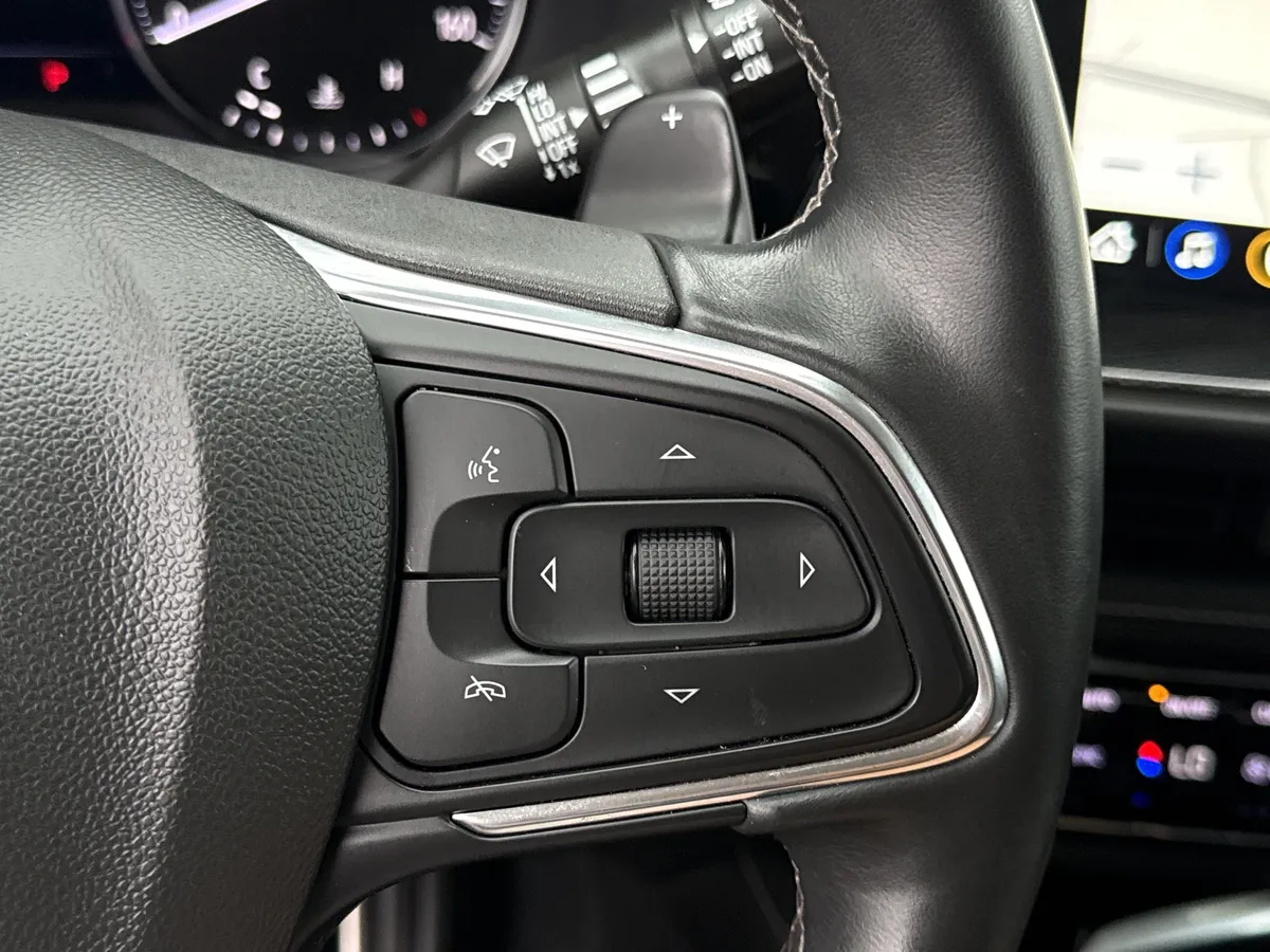 2022 Buick Envision Essence thumbnail 22