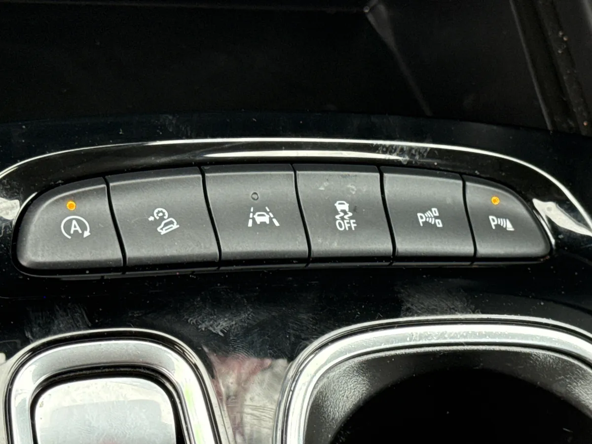 2022 Buick Envision Essence thumbnail 26