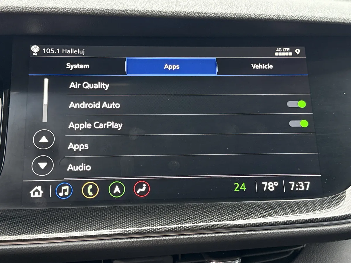 2022 Buick Envision Essence thumbnail 32