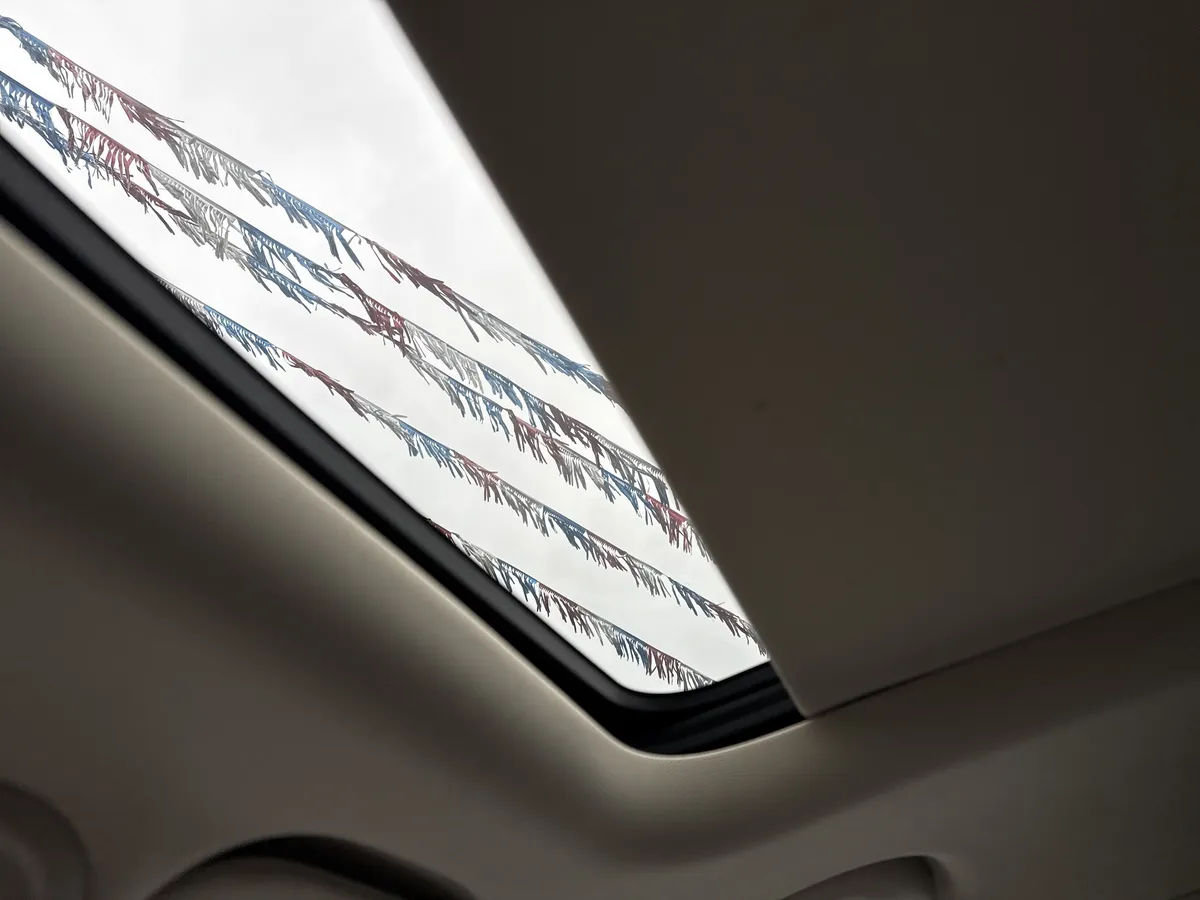 2022 Buick Envision Essence thumbnail 35