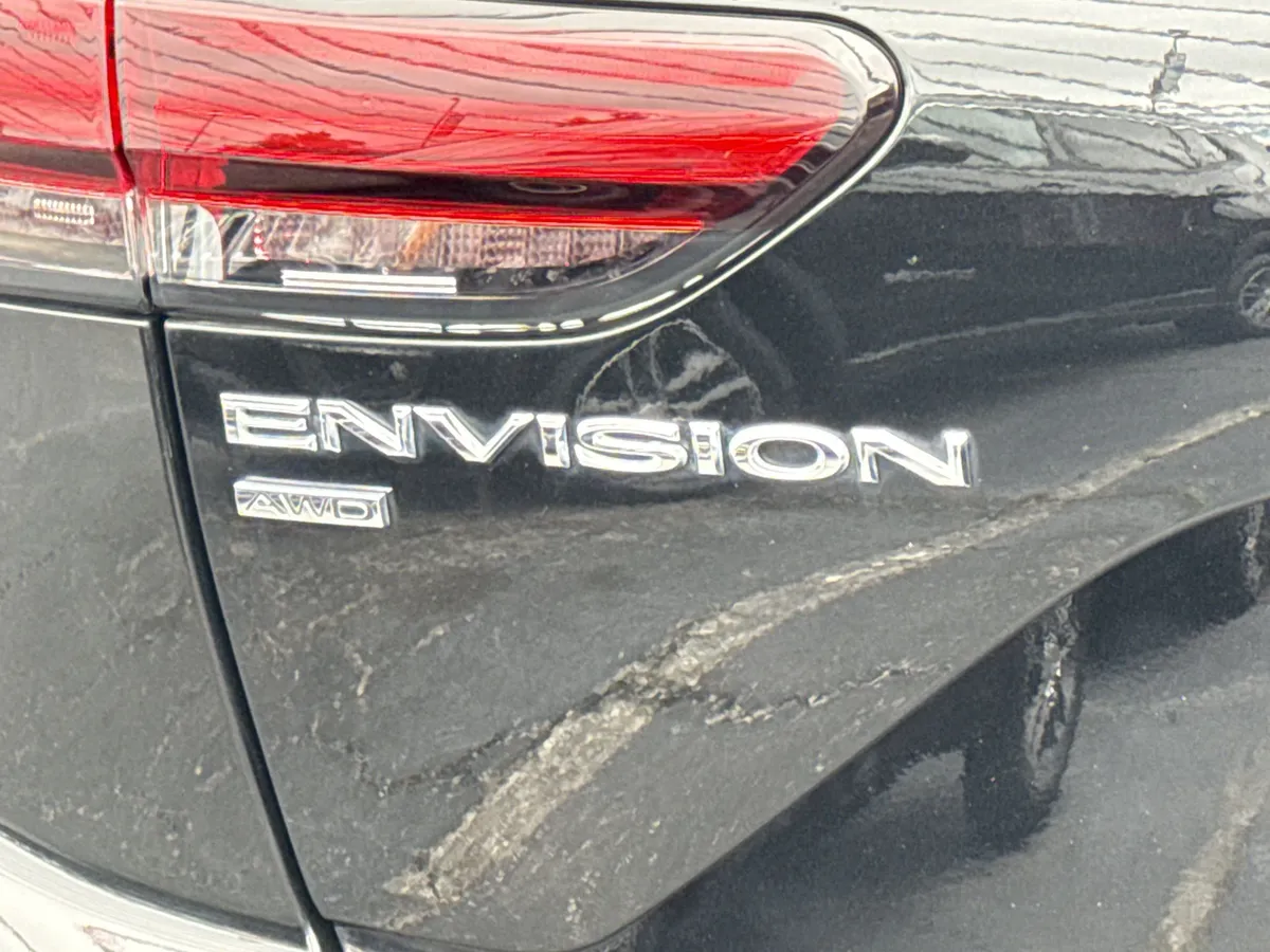 2022 Buick Envision Essence thumbnail 9