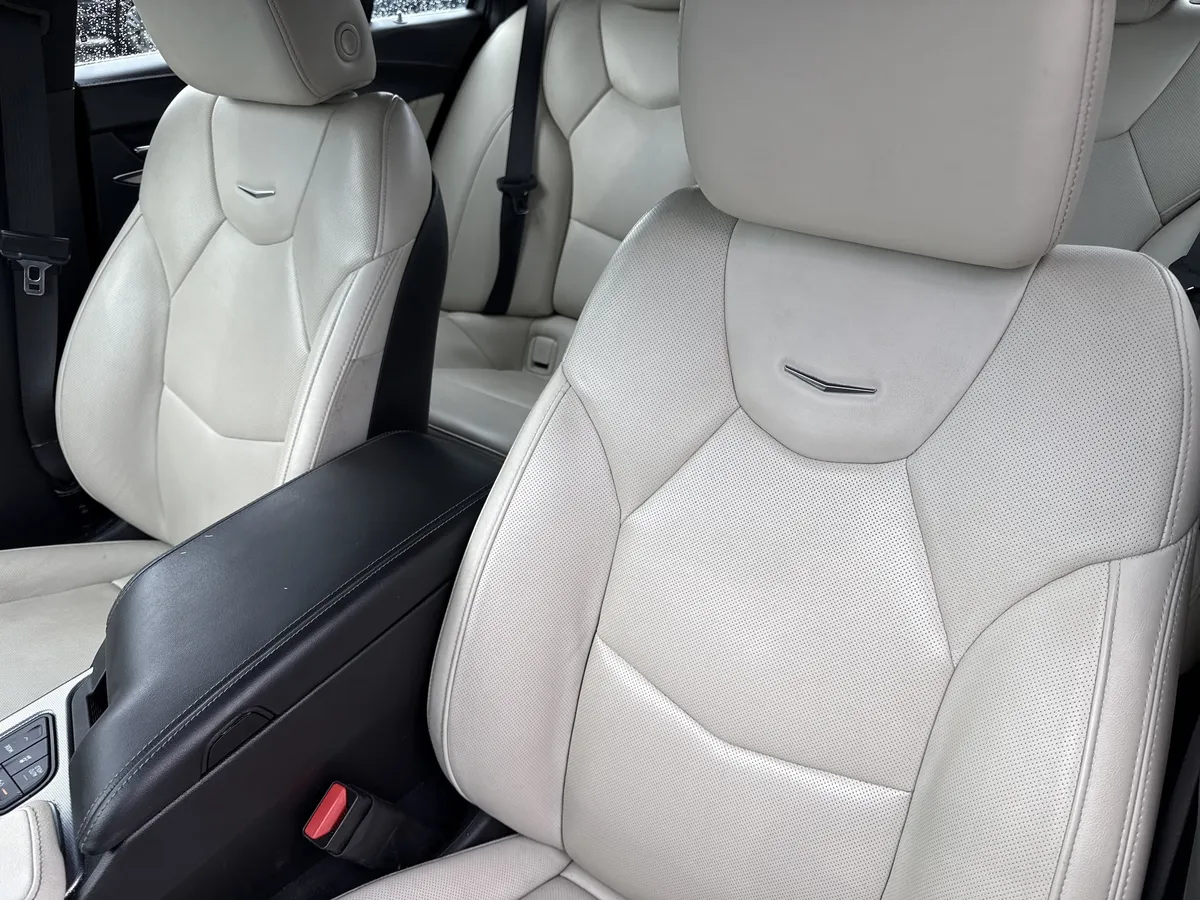 2022 CADILLAC CT4 Premium Luxury thumbnail 13