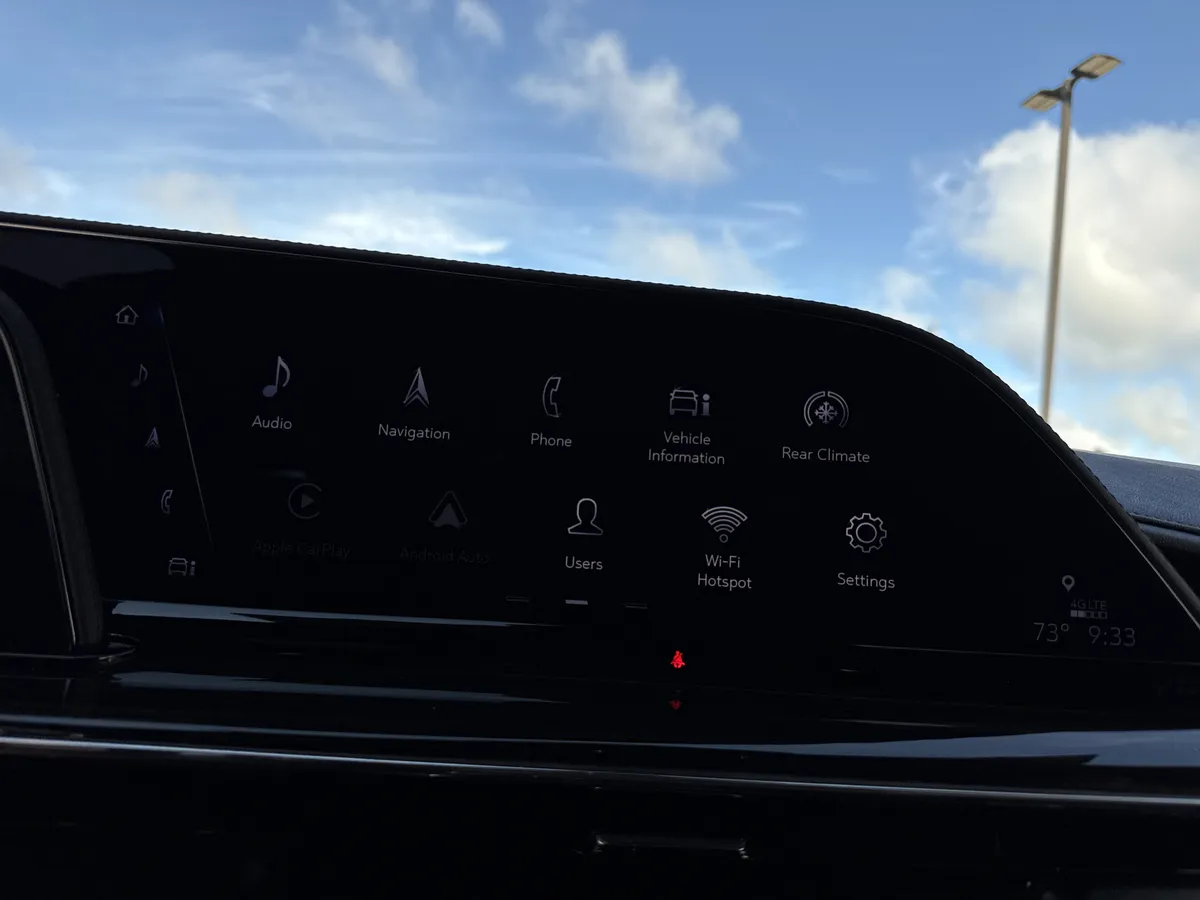 2022 CADILLAC Escalade ESV Premium Luxury thumbnail 23