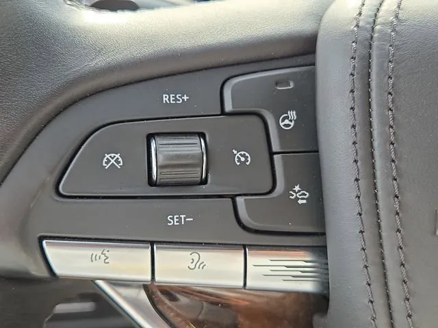 2022 Cadillac Escalade Sport Platinum thumbnail 25