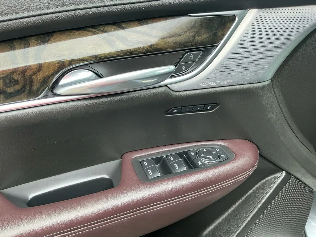 2022 Cadillac XT6 Premium Luxury thumbnail 16
