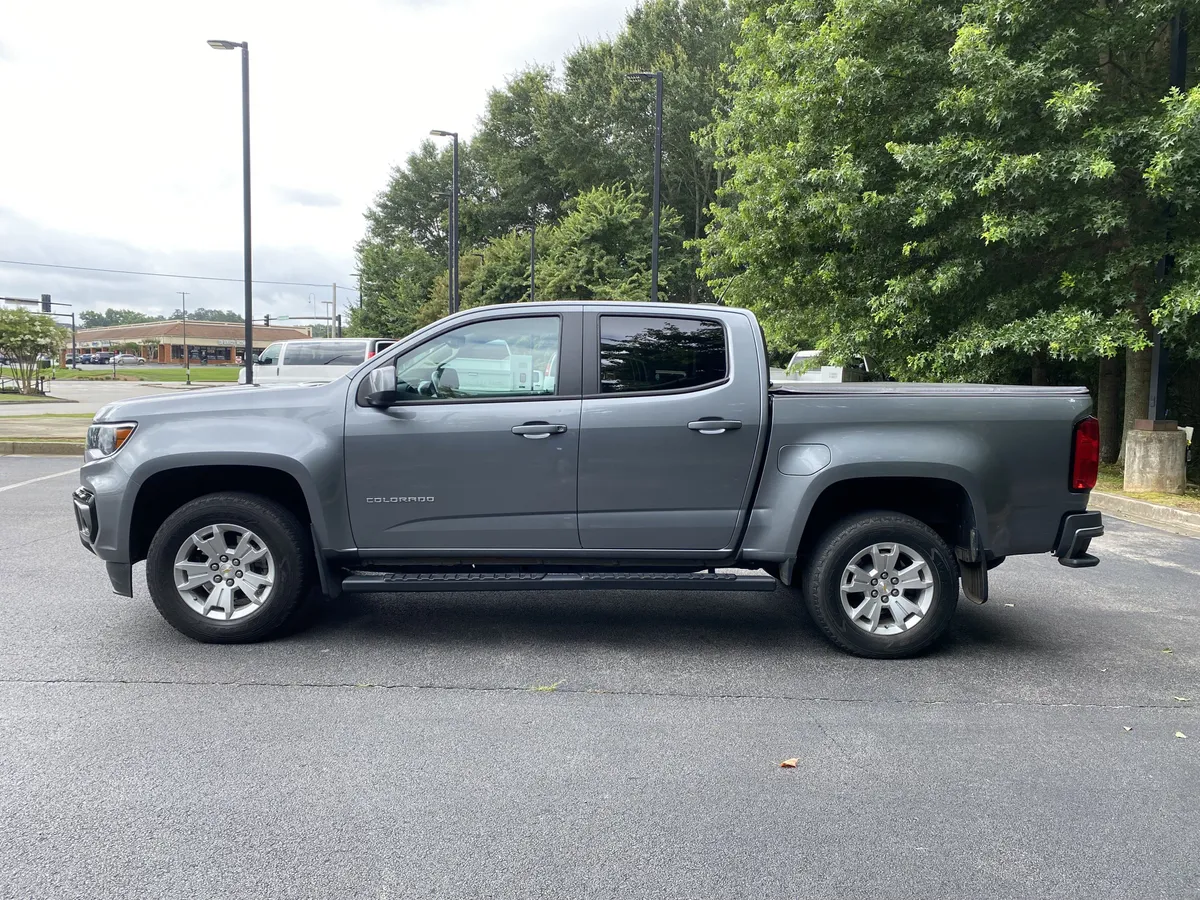 2022 Chevrolet Colorado 2WD LT thumbnail 5