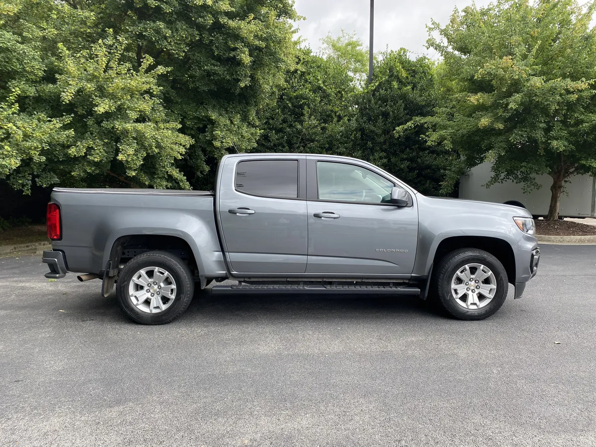 2022 Chevrolet Colorado 2WD LT thumbnail 6