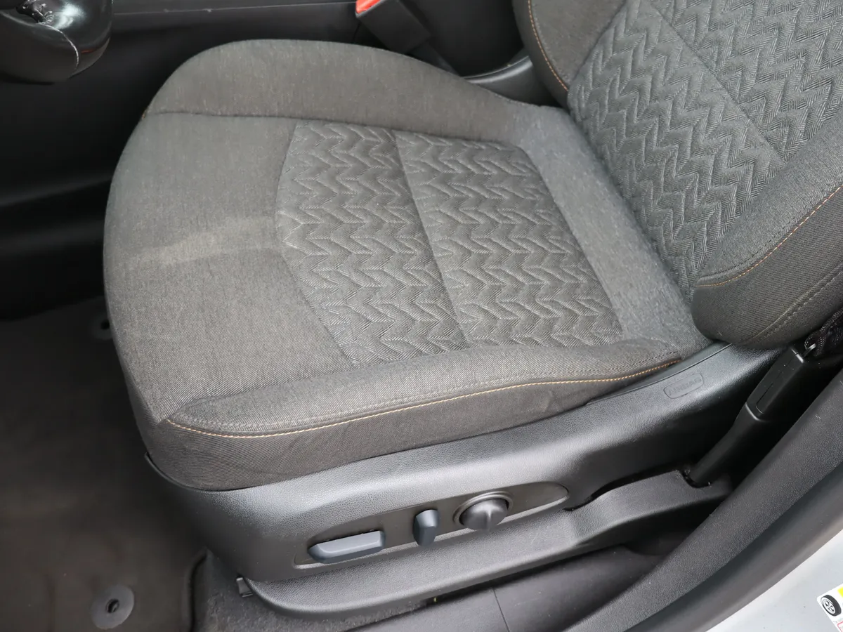 2022 Chevrolet Equinox LT thumbnail 16