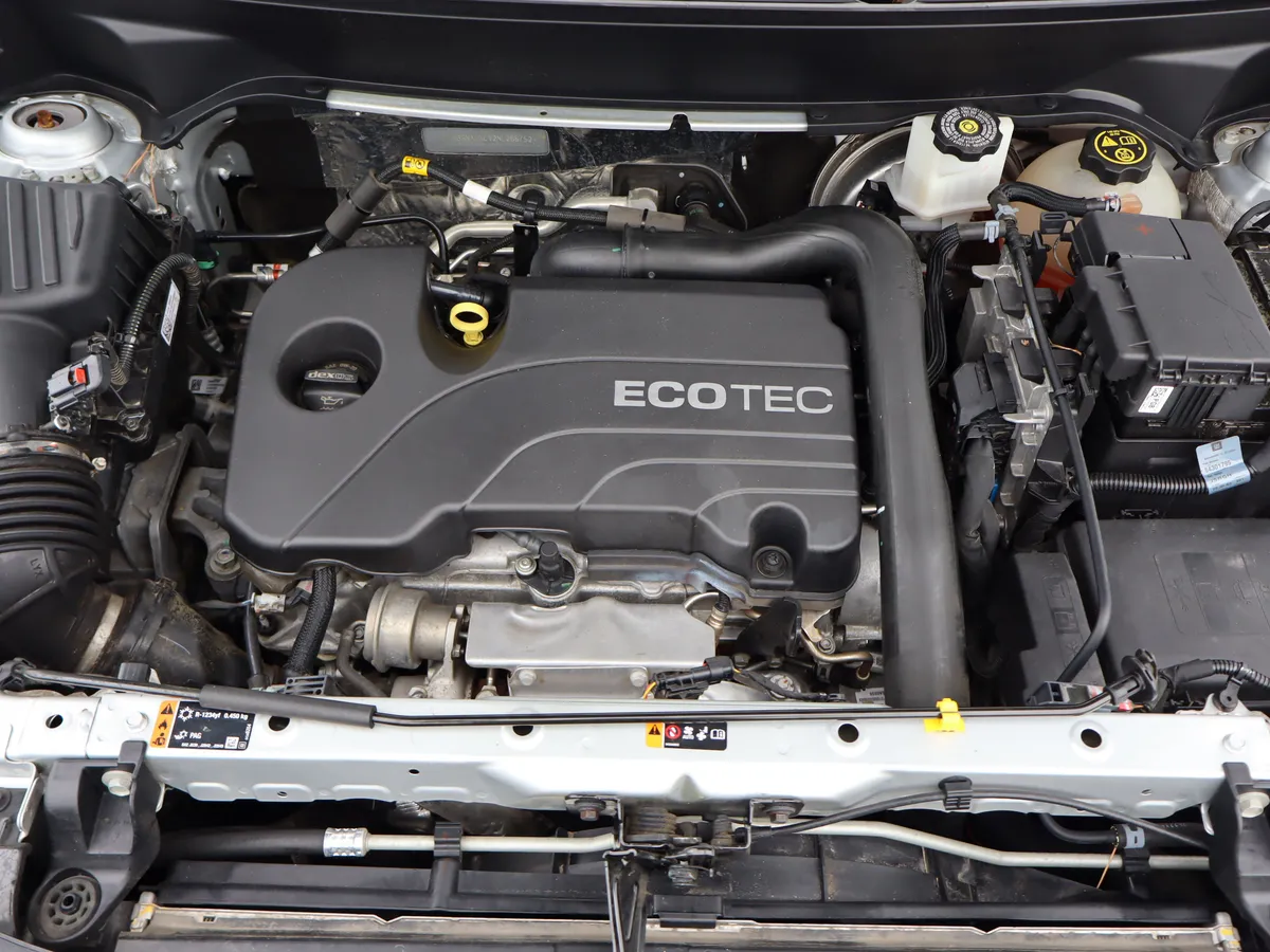 2022 Chevrolet Equinox LT thumbnail 39