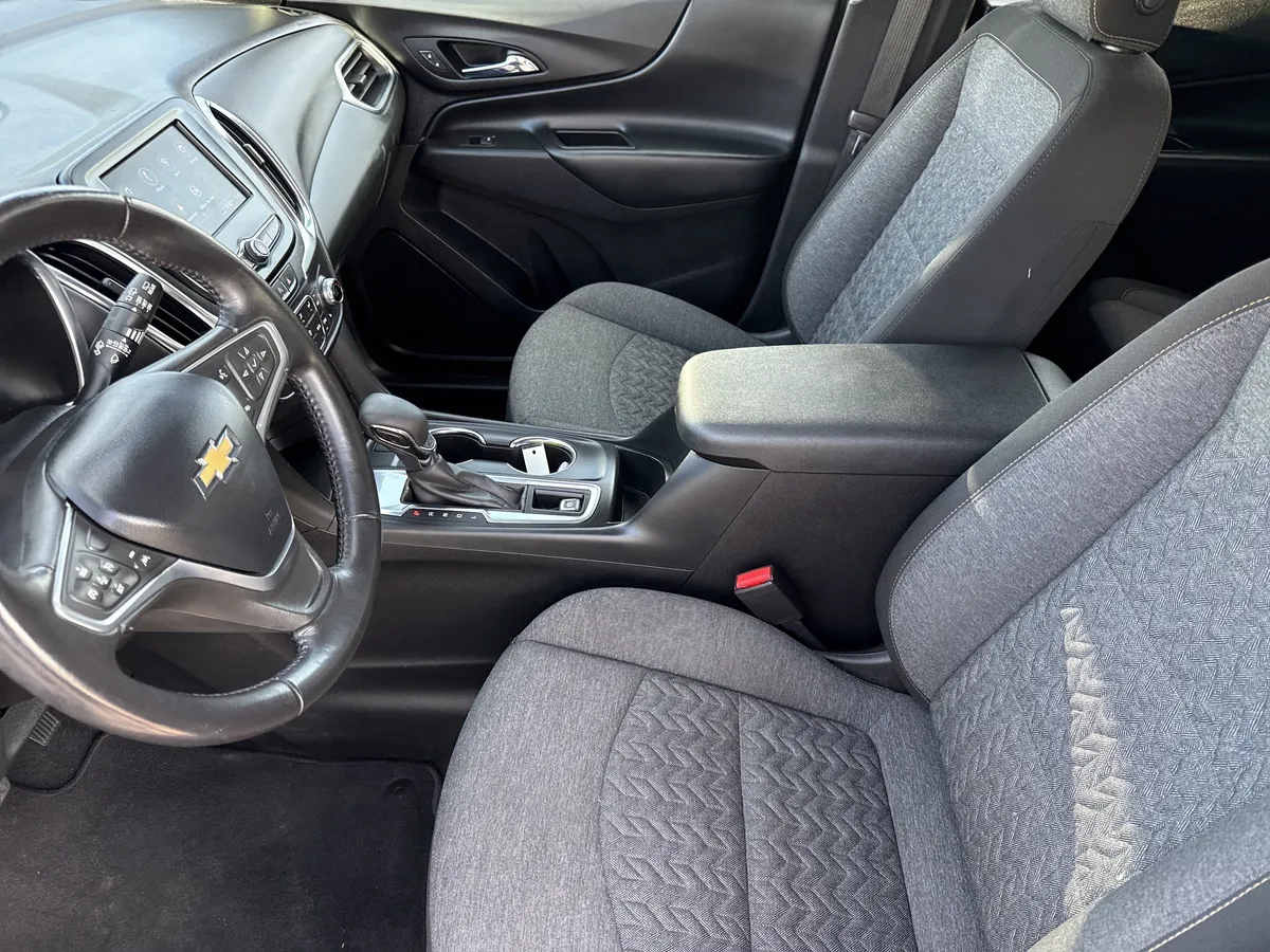2022 Chevrolet Equinox LT thumbnail 11