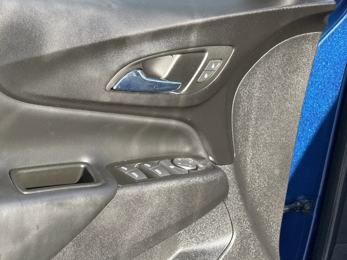 2022 Chevrolet Equinox LT thumbnail 15