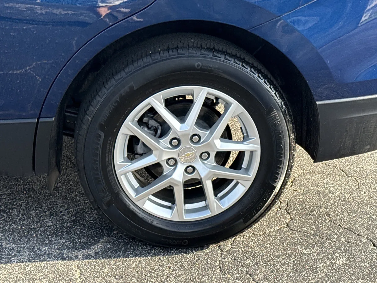 2022 Chevrolet Equinox LT thumbnail 5