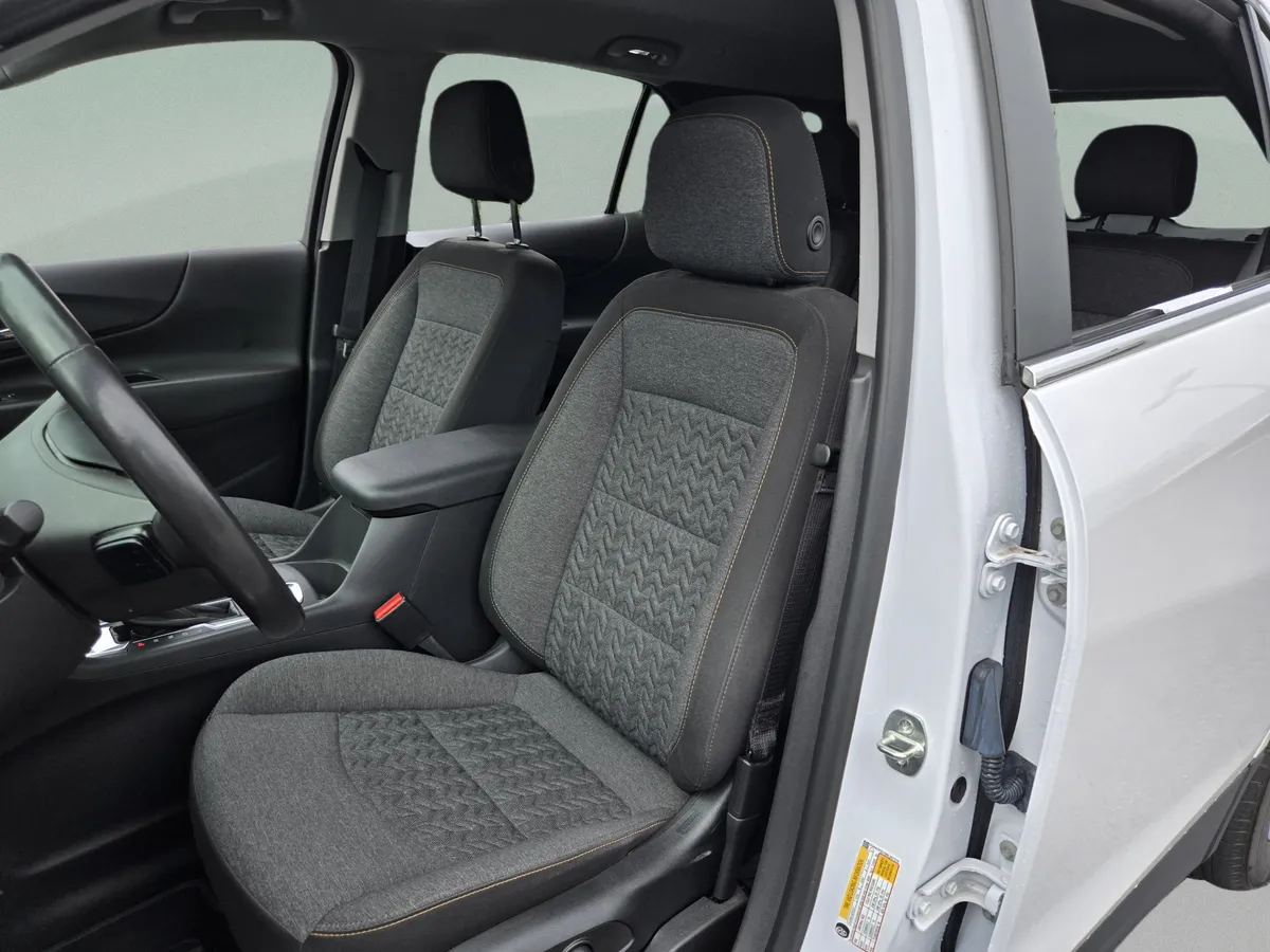 2022 Chevrolet Equinox LT thumbnail 13