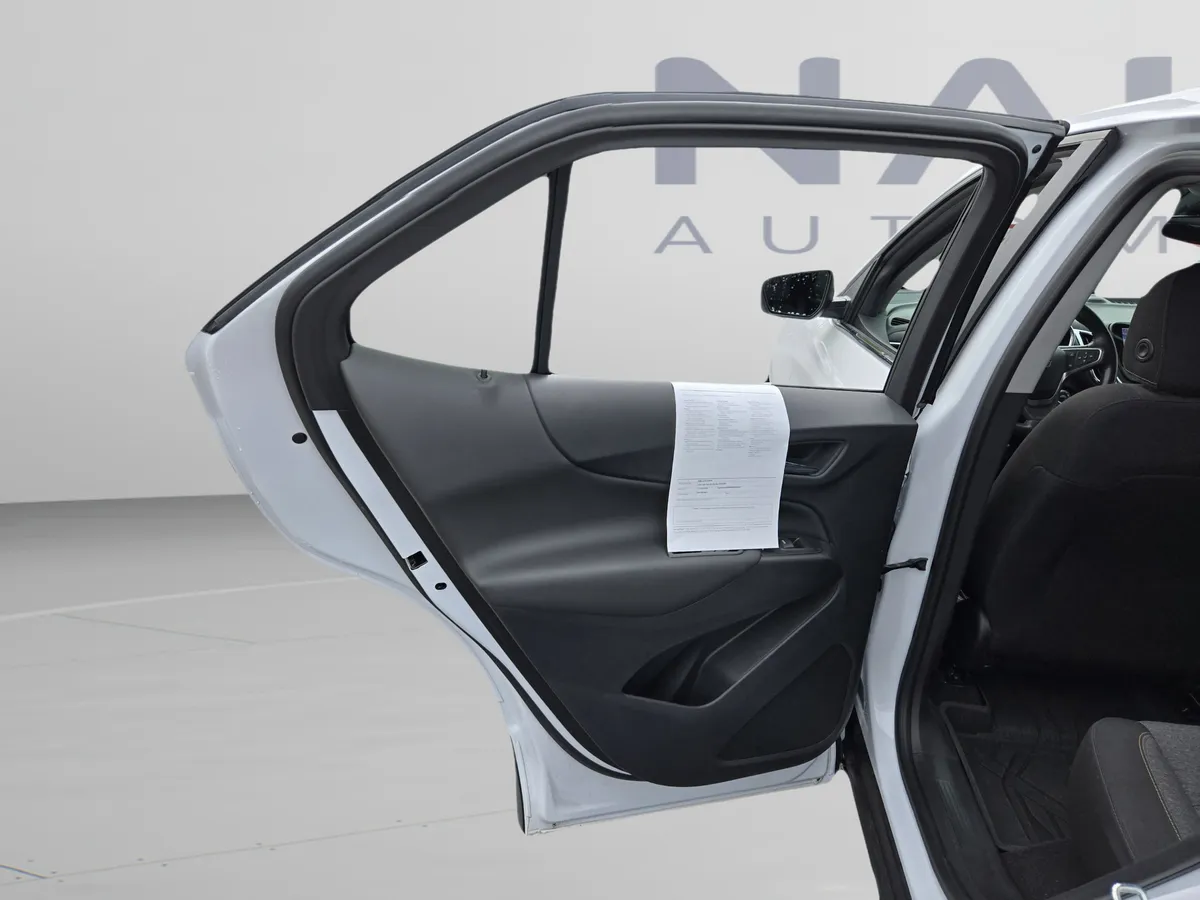 2022 Chevrolet Equinox LT thumbnail 26