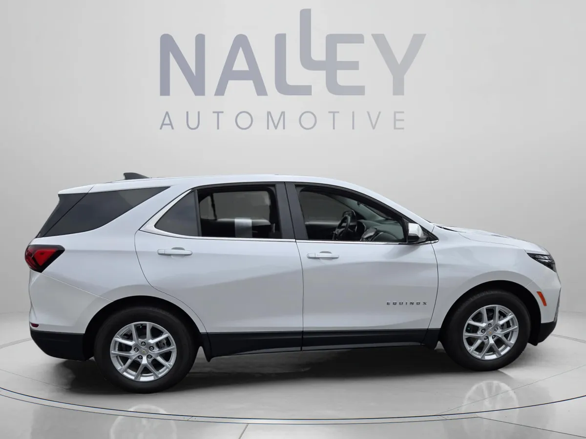 2022 Chevrolet Equinox LT thumbnail 6