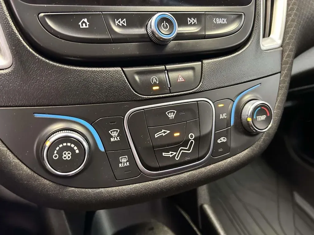 2022 Chevrolet Malibu LS thumbnail 22