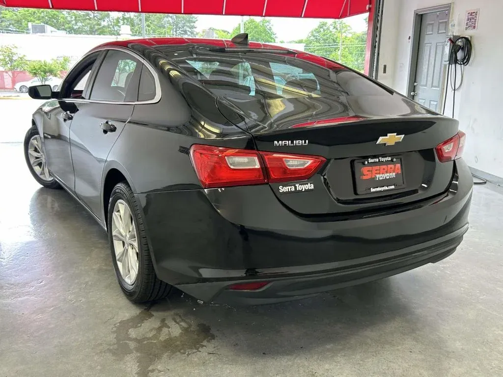 2022 Chevrolet Malibu LS thumbnail 5