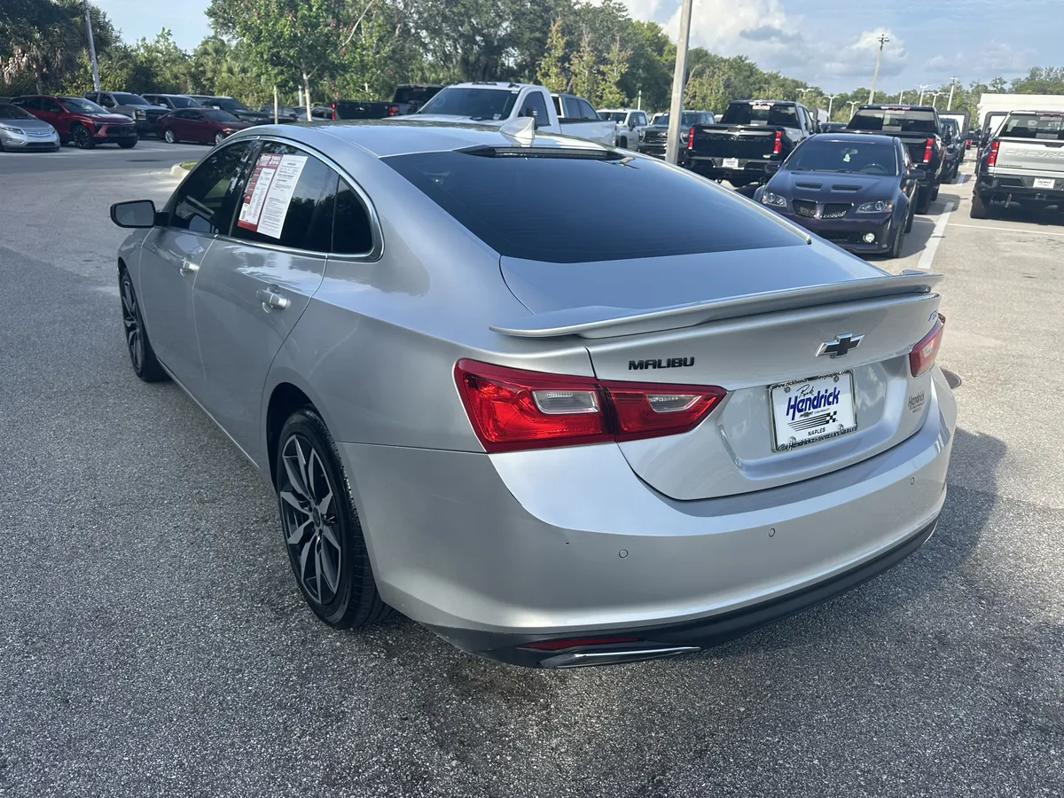 2022 Chevrolet Malibu RS thumbnail 6