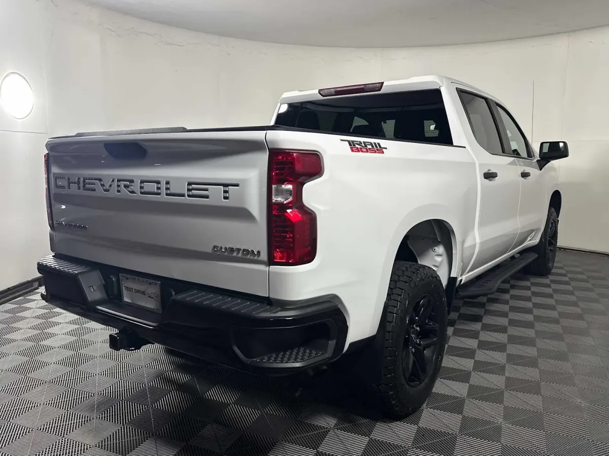 2022 Chevrolet Silverado 1500 Custom Trail Boss thumbnail 12