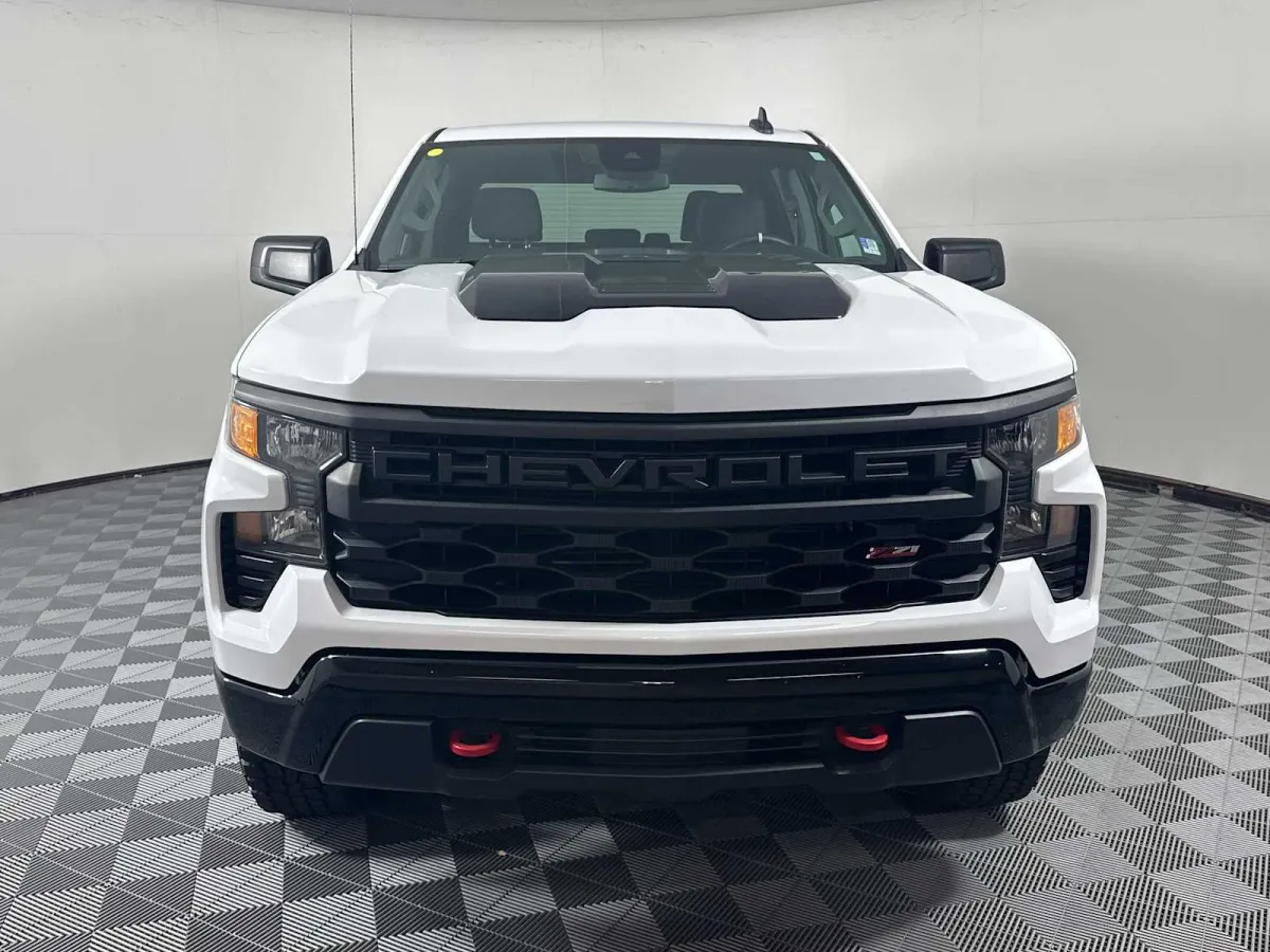 2022 Chevrolet Silverado 1500 Custom Trail Boss thumbnail 3