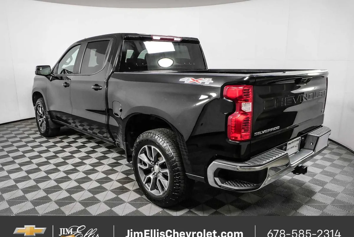 2022 Chevrolet Silverado 1500 LT thumbnail 26