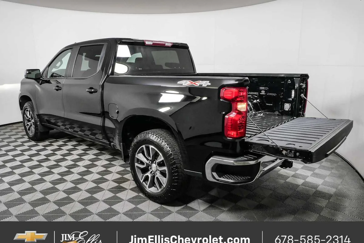 2022 Chevrolet Silverado 1500 LT thumbnail 29